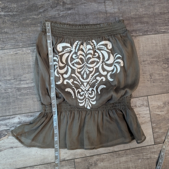 Cache Gray Bubble Mini Skirt with Ruffled Smocked Design - Picture 7 of 7